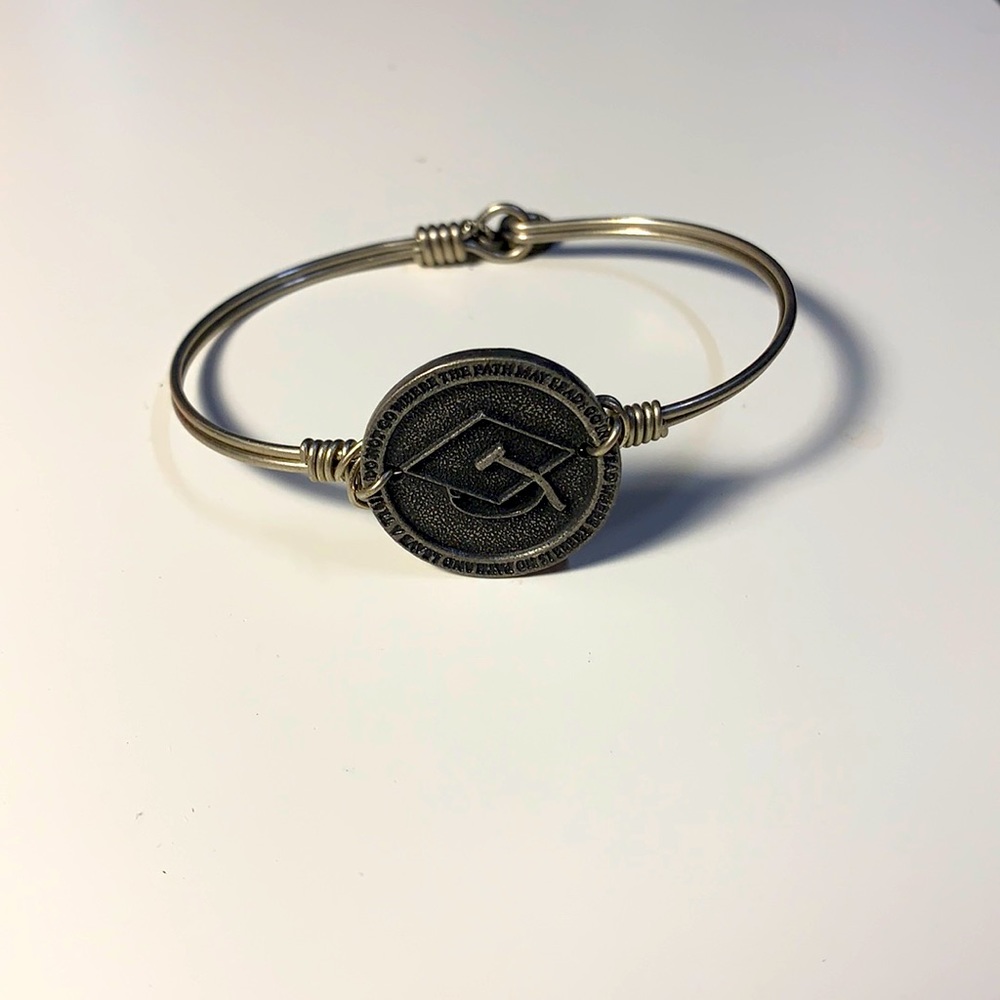 L&D graduation bracelet
